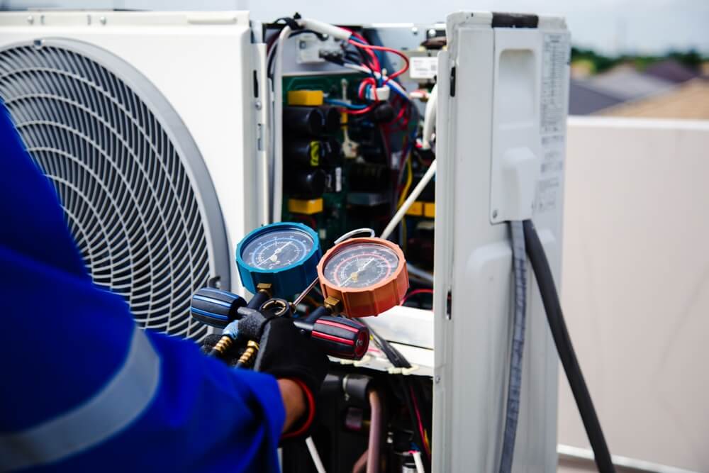 Commercial HVAC Maintenance & Tune Up in Austin, TX. Petrocelli Services